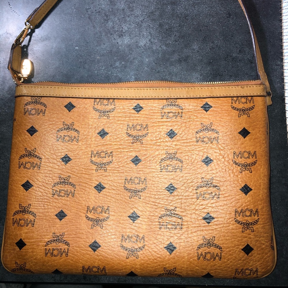 Authentic Mcm shoulder bag! - Picture 2 of 8